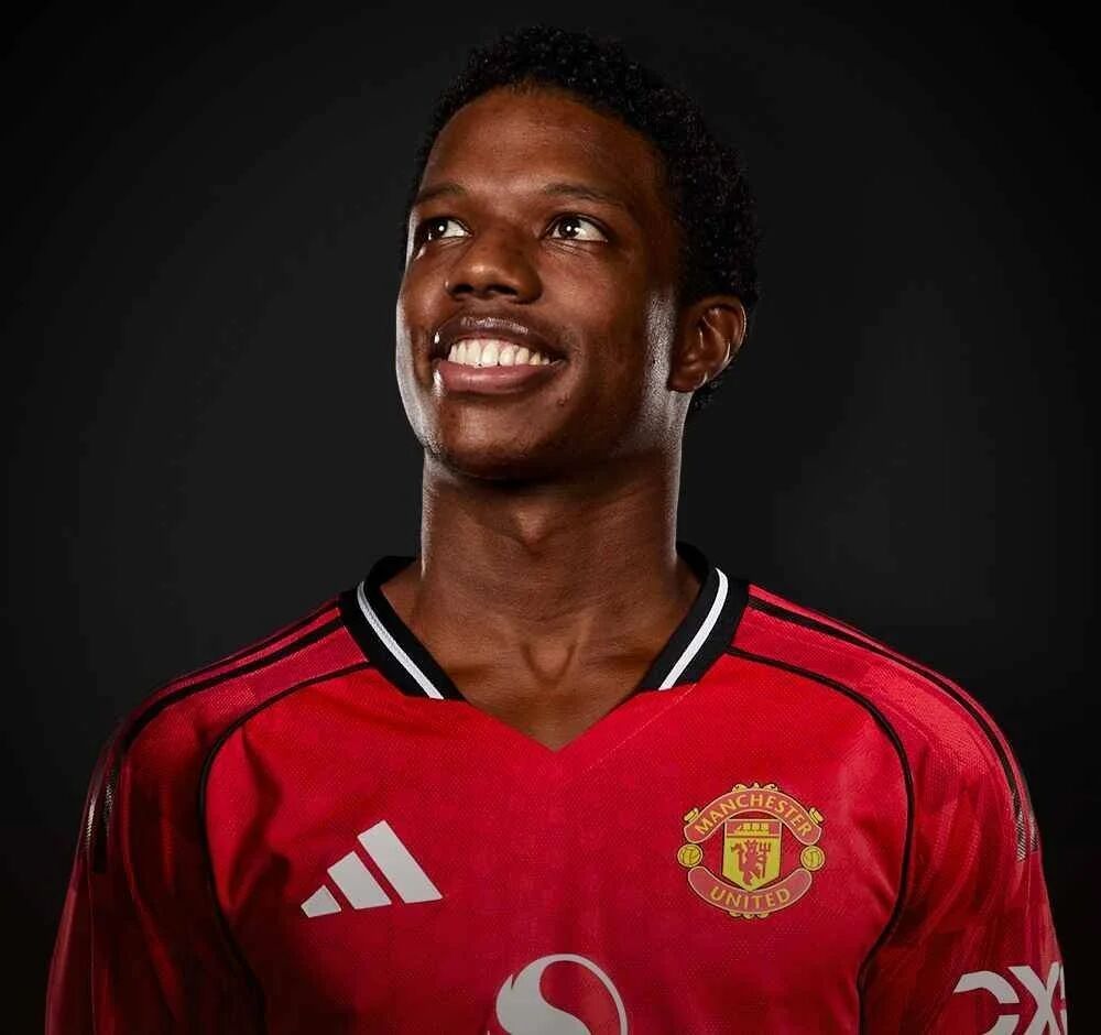 也就将他纳, 俄罗斯